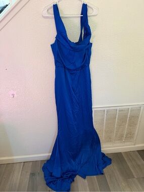 Elegant Royal Blue Maxi Dress with Cowl Neck